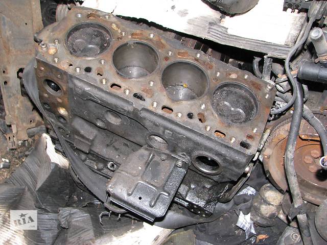 Б/у блок двигателя Renault Trafic 2.5D -2000 -арт№3412-