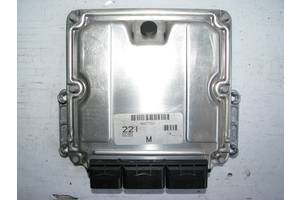 Б/у блок керування двигуном Mitsubishi Carisma DA5A 1.9DI-D F9Q1 хб 2000-2004, MR577221, 820022206 -арт№9412-