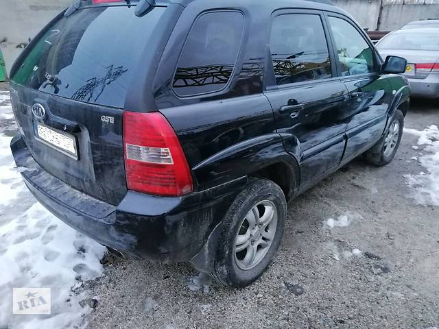 Дверь передняя правая Kia Sportage 2004-2010 760041F050