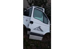 Б/у дверь передняя для Renault Master