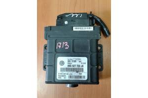 Б/у электронный блок управления коробкой передач Skoda Fabia 09G927750JK 1.6 2007-2015