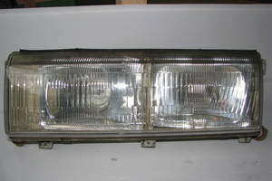 Б/у фара л Nissan Vanette C22, KOITO 110-52439, 110-52445 -арт№5160-