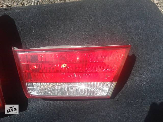 Б/у фонарь задний правый в крышку багажникадля Hyundai Sonata NF 924043k020