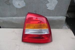 Б / у ліхтар задній правий хетчбек для Opel Astra G, 1998-2004, 90521544
