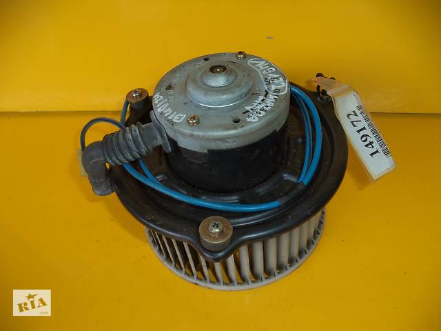 Б/у моторчик печки для Mazda MPV (1990-2000) (292500-0020)