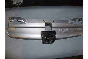 Б/у решётка радиатора для Peugeot 406