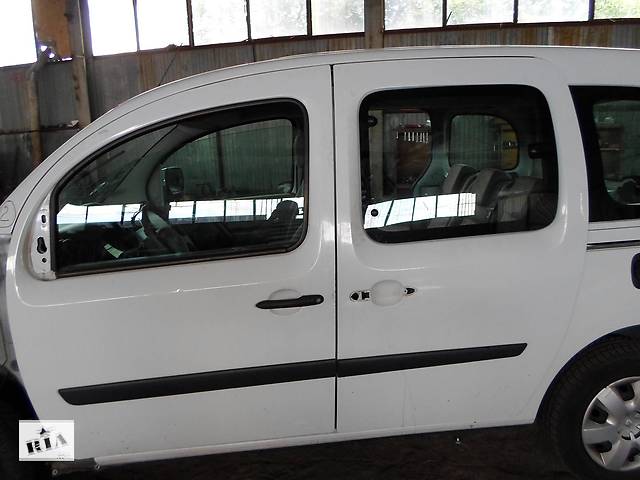 Б / у Скло передньої лівої двері Renault Kangoo 2008-17
