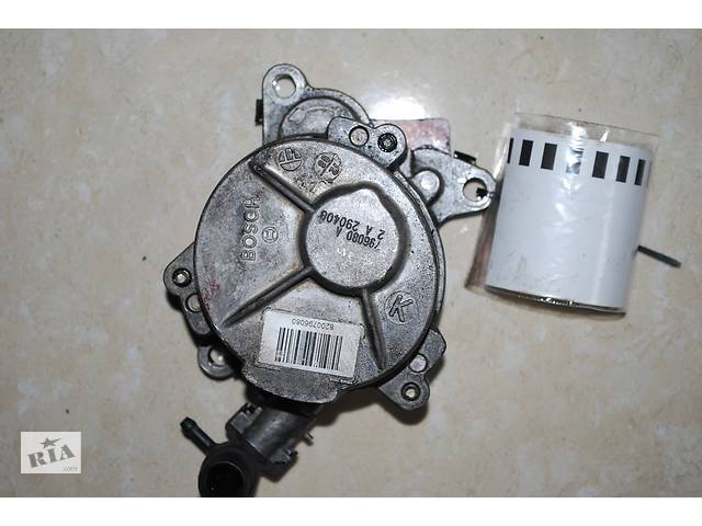 Б/у вакуумний насос для Renault Laguna III,Koleos/Nissan Qashqai,X-Trail 2.0 DCi 2007-2016r(8200796080,796080 A)