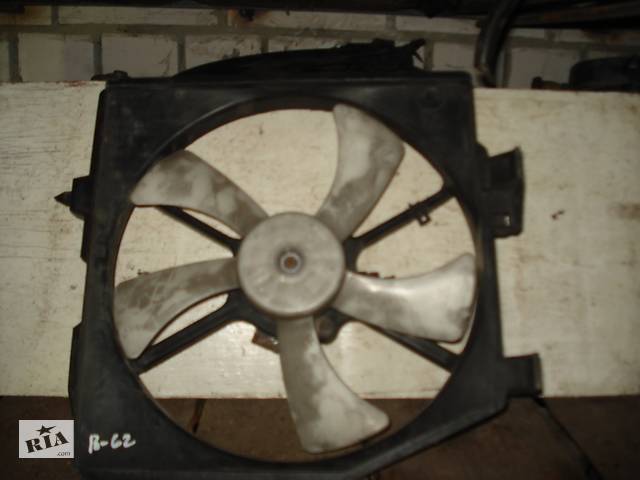 Б/у Вентилятор осн радиатора на Mazda 323F 1999 года. код B62