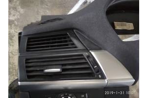 Б/у вентиляционная решетка для BMW X5E70