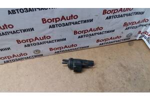 Б / в датчик клапана EGR для Mercedes Vito W638 W639 1997-2008 0025401497