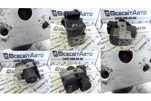 Блок управления ABS Mercedes Sprinter (1995-2000) A0004460789 0004460789 0265220488 0273004311 2D0614111C