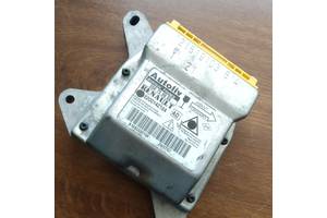 Блок управління Airbag Renault Laguna 2 8200142184 550758800