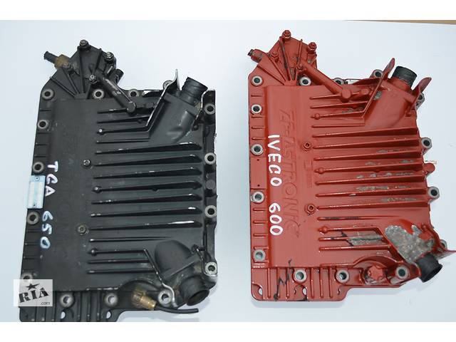 YA−MAN HRF-1 YA-MAN Radio Wave Facial Machine Platinum White RF HRF-1