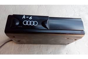 CD чейнджер для Audi A4 B5 8D9035111