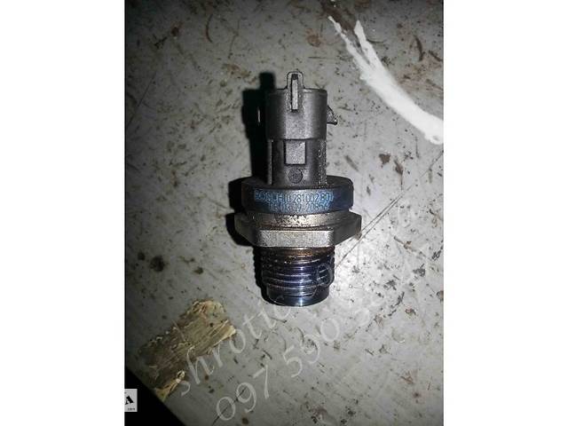 Датчик Давления Подачи Топлива Bosch 0281002801 (Б/У) Nissan Primastar 2006-2010 2,0 dсi euro 4 281002801