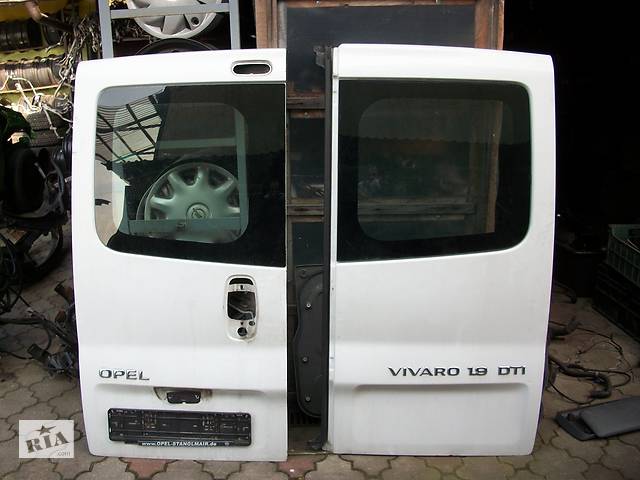 Дверь задняя на Opel Vivaro Опель Виваро Віваро Двери Двері Задні Б/у дверь задняя для Opel Vivaro 2001-2014
