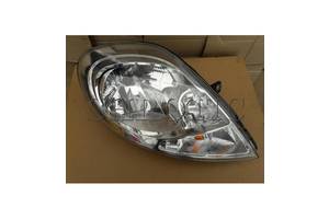 Фара C Белым Поворотником Правая 8200701356 , 93859830 (Б/У) Nissan Primastar 2010-2014 2,5 dсi 8200701356, 93859830