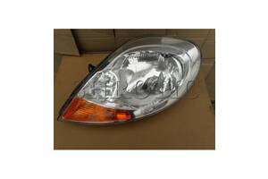 Фара С Желтым Поворотником Левая 8200701359 , 93859831 (Б/У) Nissan Primastar 2006-2010 2,0 dсi euro 4 8200701359, 9...