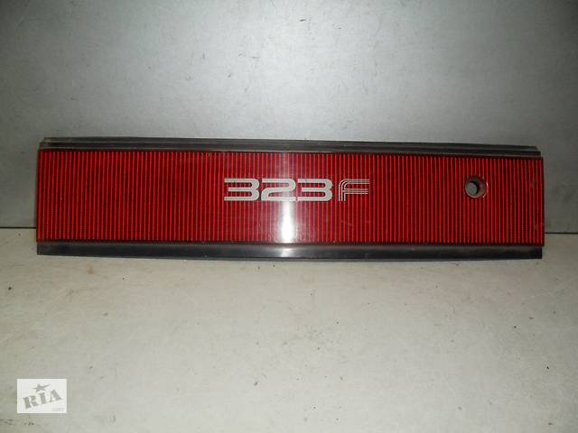 Ліхтар задній для Mazda 323F (1989-1994)