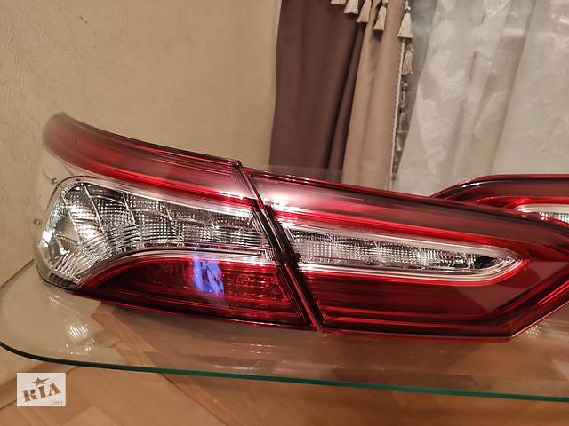 Ліхтар задній для Toyota Camry 2019