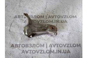 Кронштейн двигуна Volkswagen Golf III 1H0199354C