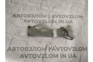 Кронштейн гідропідсилювача для Audi 80 1.8i 026145387