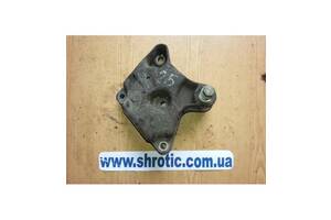 Кронштейн гідравлічні Подушки 8200426803 (Б / У) Nissan Primastar 2006-2010 2,5 dci 8200426803