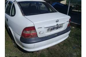 Кришка багажника для Opel Vectra B