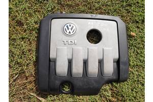 Крышка мотора для Volkswagen Golf V 2.0tdi 03G103925BF