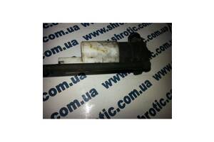 Моторчик омивача (Б / У) Opel Vivaro 2006-2010 2,5 dci