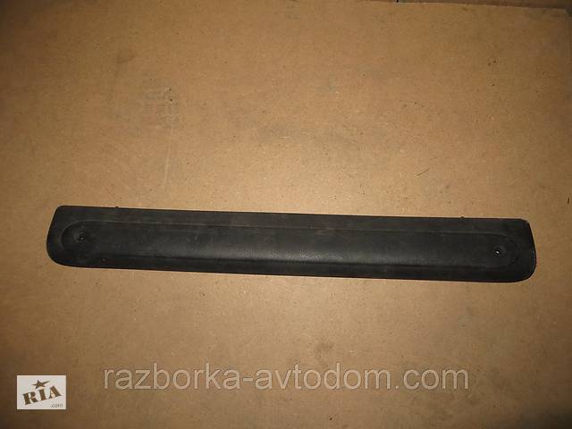 Накладка порога перед L двери Renault Kangoo (97-08) OE:7700304861