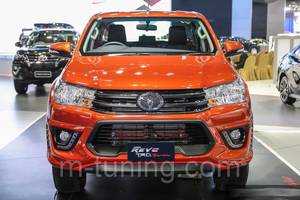 Обвіс на бампера, накладки спідниця тюнінг Toyota Hilux Revo 15+ стиль TRD Sportivo