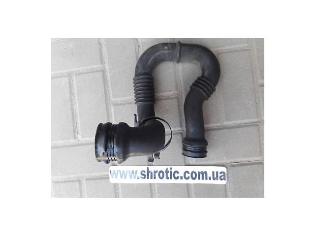 Патрубок Интеркуллера 2.0 8200470985 (Б/У) Renault Trafic 2010-2019 2,0 dсi euro 5 8200470985