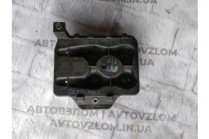 Площадка під акумулятор Skoda Octavia 2000-09 1J0804373A