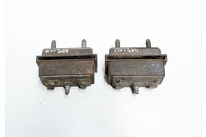 Подушка радіатора Volvo / Renault 20364891 / 3154251