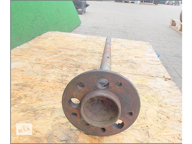 Полуось моста с подшипником и обоймой Мерседес 308 БУС, почтовик, качка ...