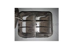 Решітка вентиляції багажника (Фургон) 8200003575 (Б / У) Opel Vivaro 2006-2010 2,5 dci 8200003575