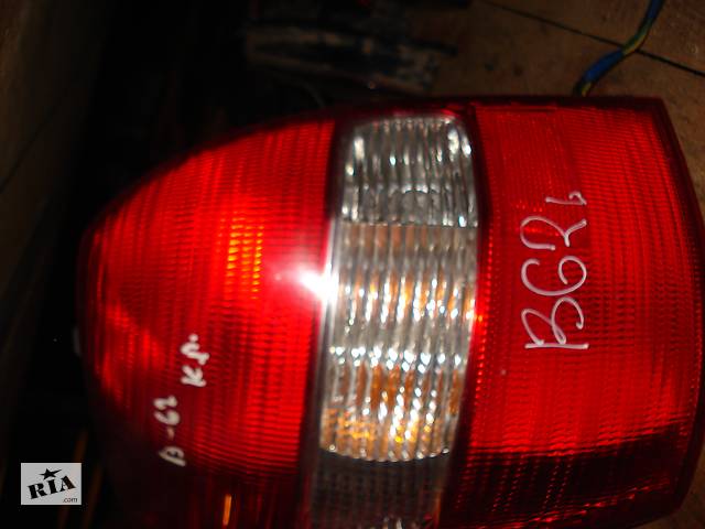 Задні ліхтарі Mazda 323F BJ 1.5 L 1999 року код B62