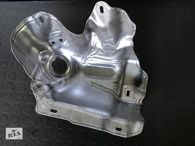 Защита термическая, тепловая 1,5 hdi Ford Focus mk3, mk4 2011- 9809695280