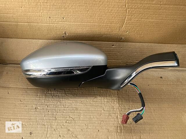 Дзеркало peugeot 208 2008 праві 11 pin 6+ 5