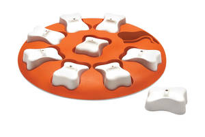 Игрушка интерактивная для собак Outward Hound Nina Ottosson Dog Smart 27.5 см Оранжевый