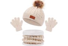 Фото Дитячі головні убори, рукавички і шарфи