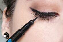 Фото Підводка для повік