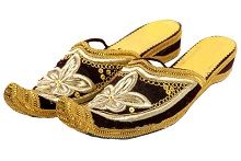 Традиционная обувь