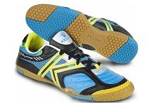 Фото Взуття для футзалу