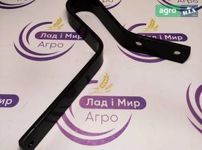 Стійка W246704B Massey Ferguson