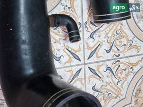 Патрубок резиновый 931202090010 на технику Fendt