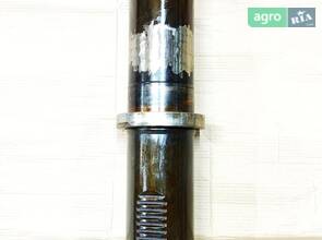 Вал R337051 до трактора John Deere