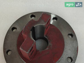 Маточина заднього колеса SK354.39.104 240100139941